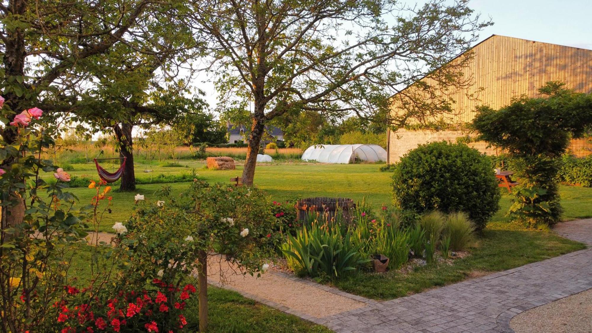 Simples Escales : Gite Nature, Detente Et Sauna Les Rosiers المظهر الخارجي الصورة